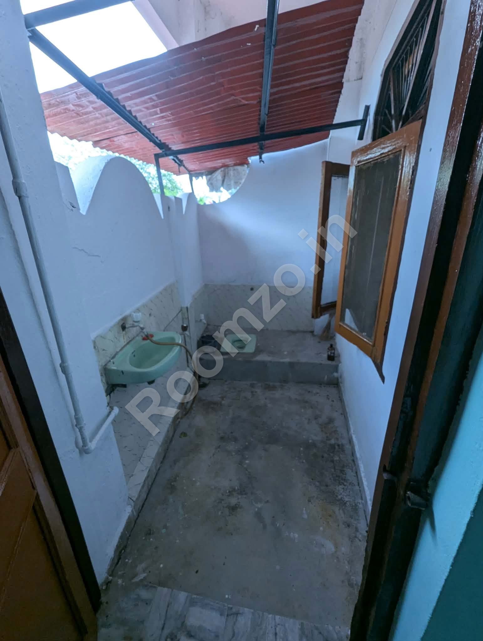 Room For Rent in Prayagraj for rent on Roomzo — photo 4