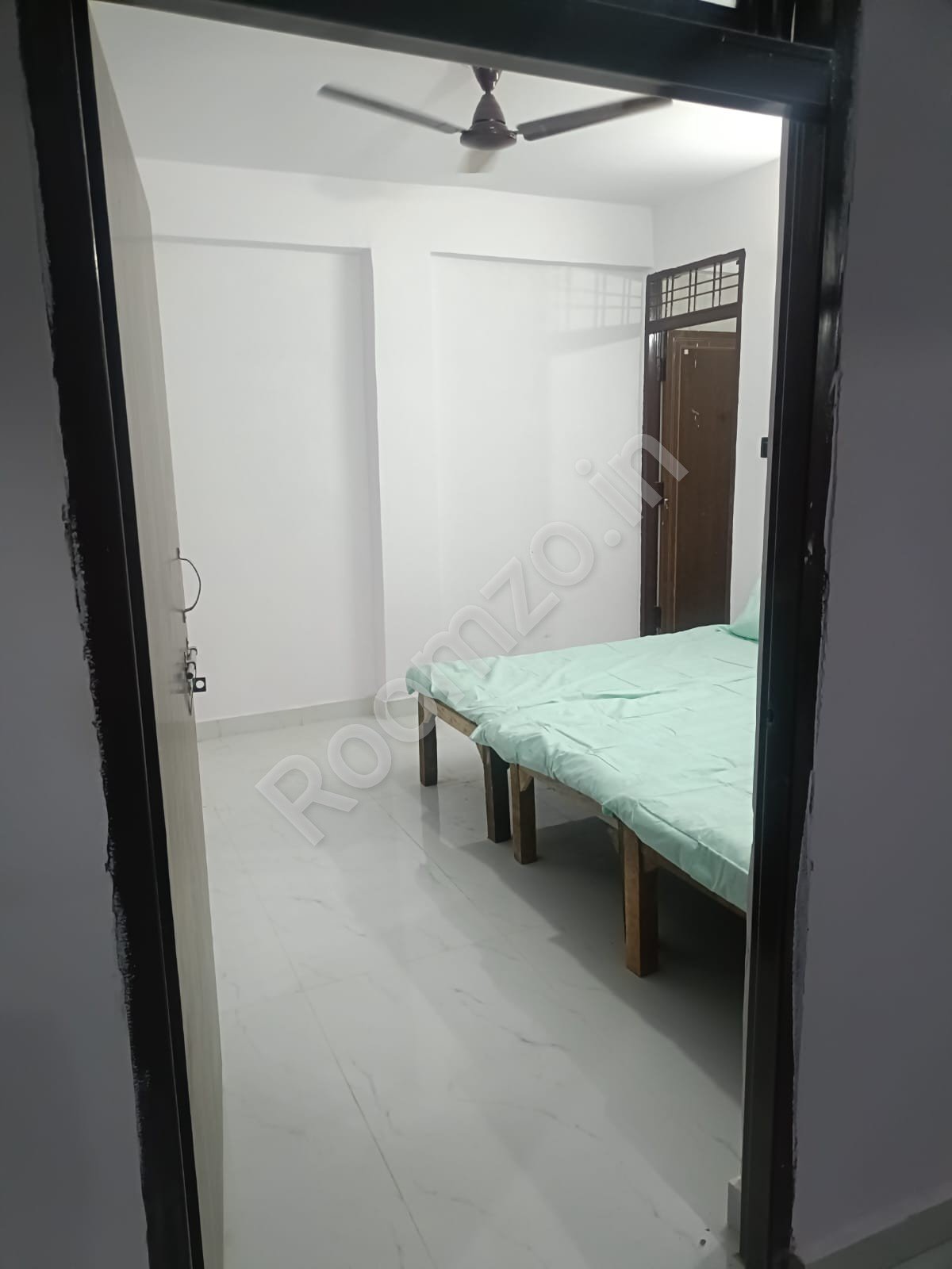 16 Bedroom for rent on Roomzo — photo 14