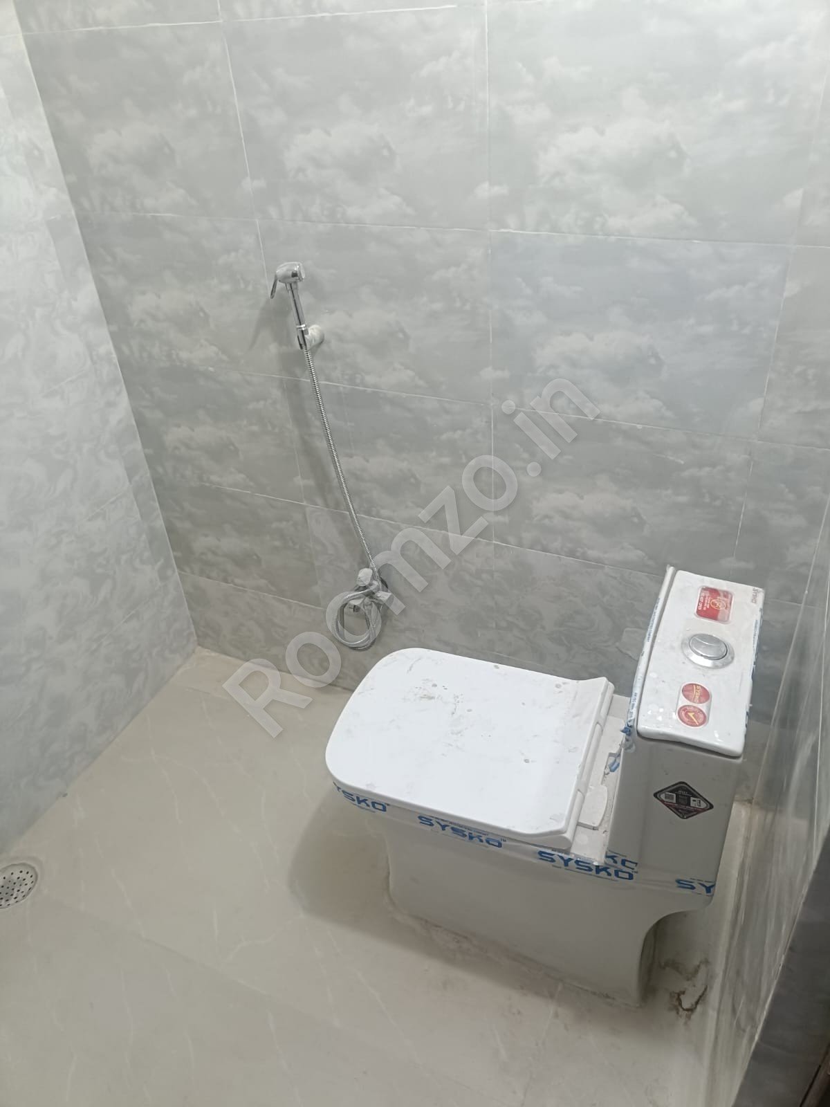 16 Bedroom for rent on Roomzo — photo 12