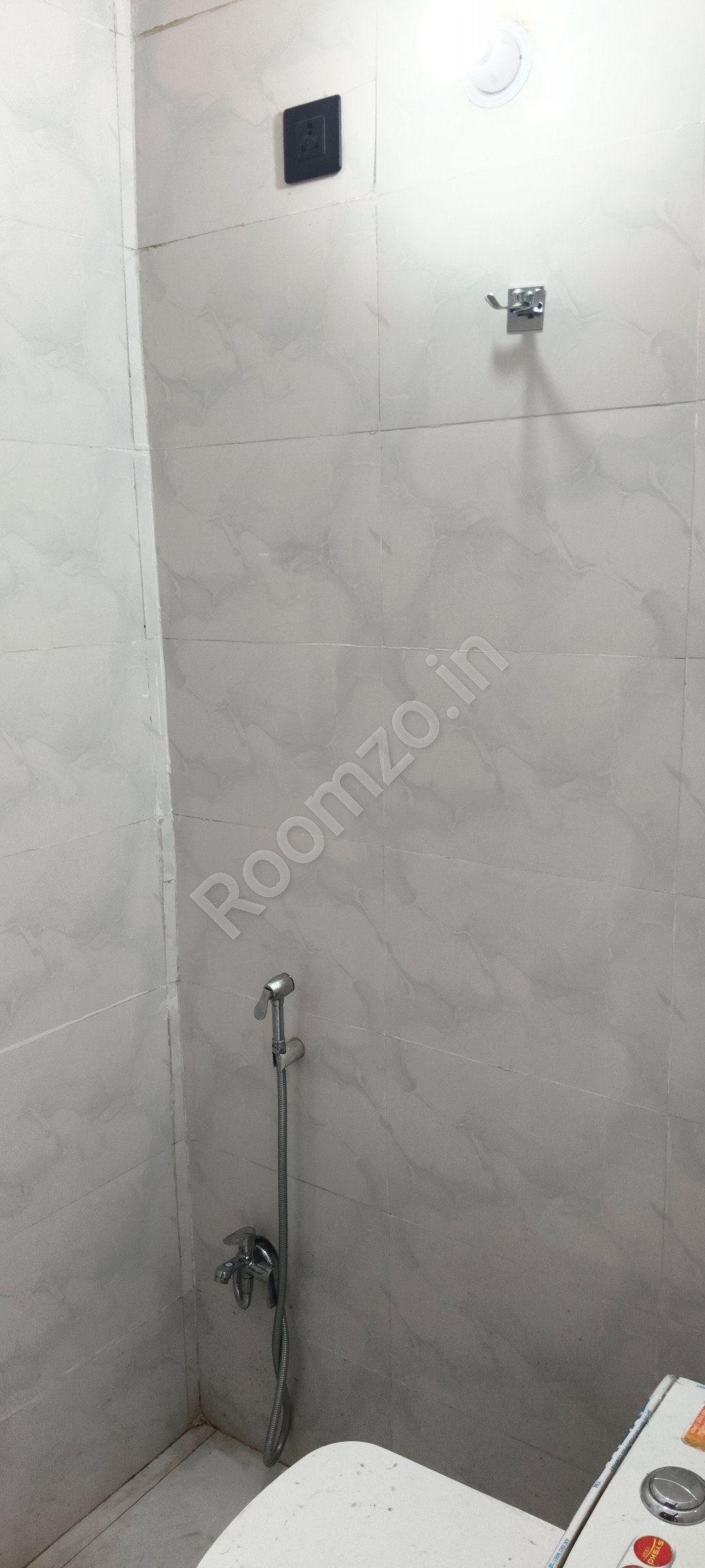 16 Bedroom for rent on Roomzo — photo 9