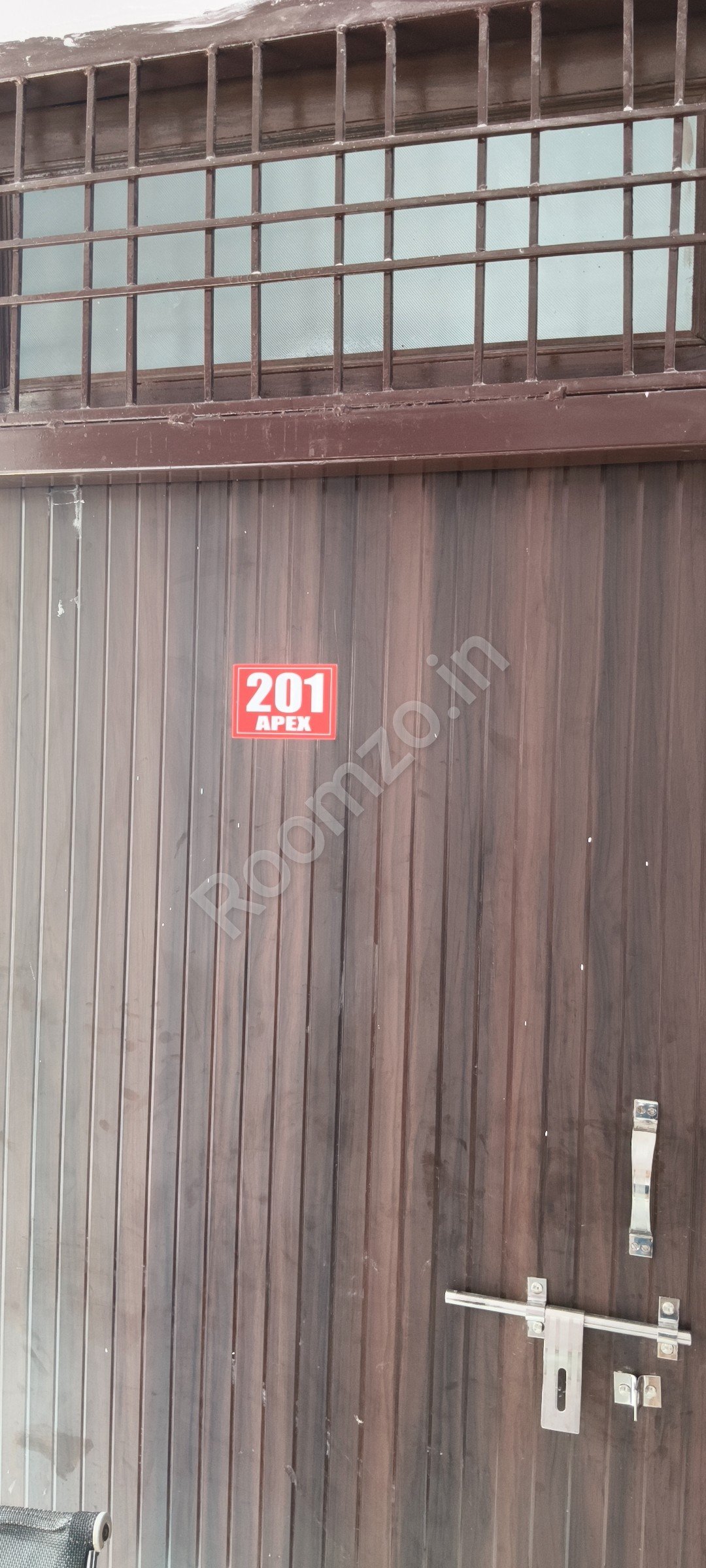 16 Bedroom for rent on Roomzo — photo 4