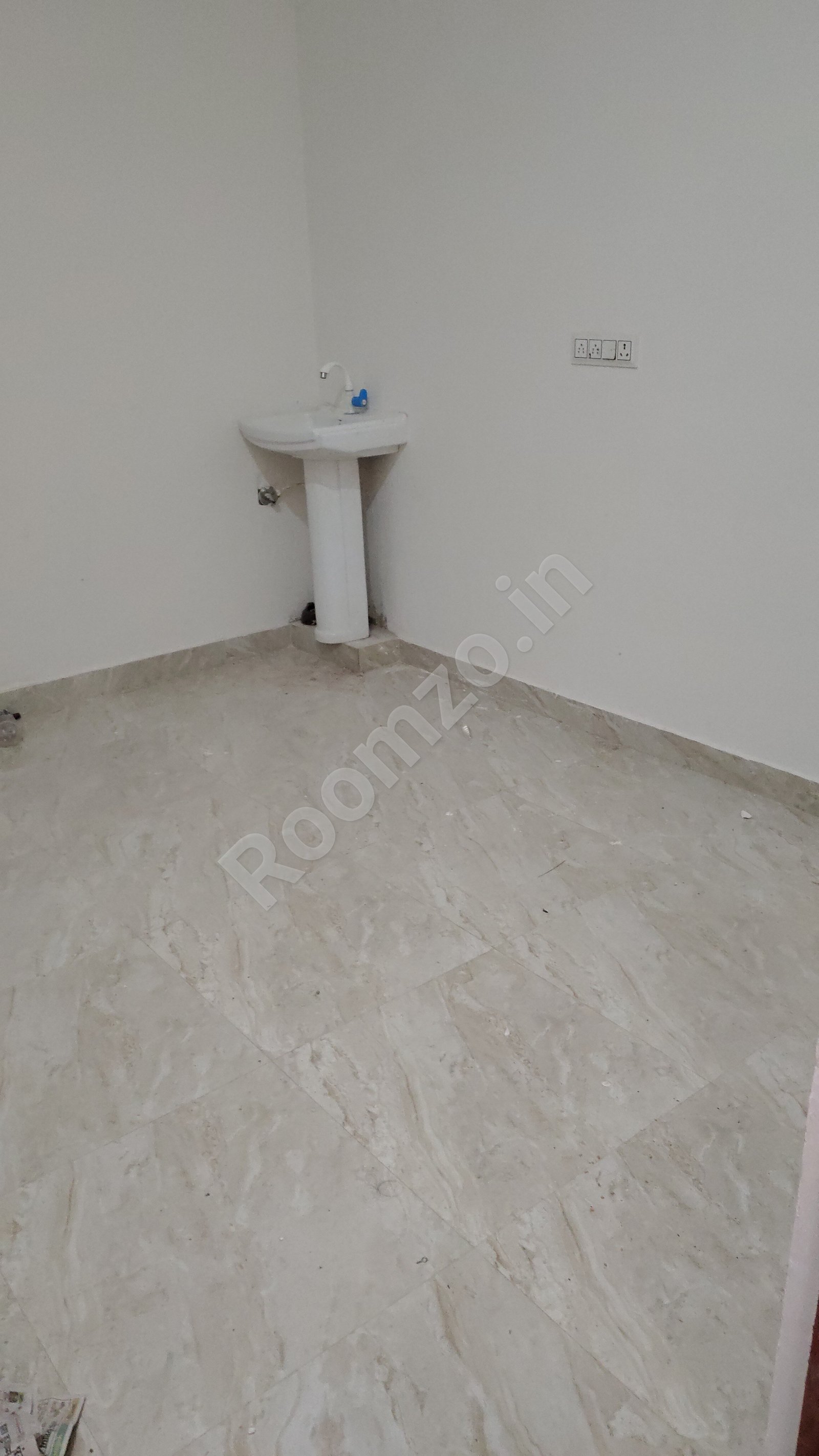 2bhk in near bhu/ samne ghat for rent on Roomzo — photo 4