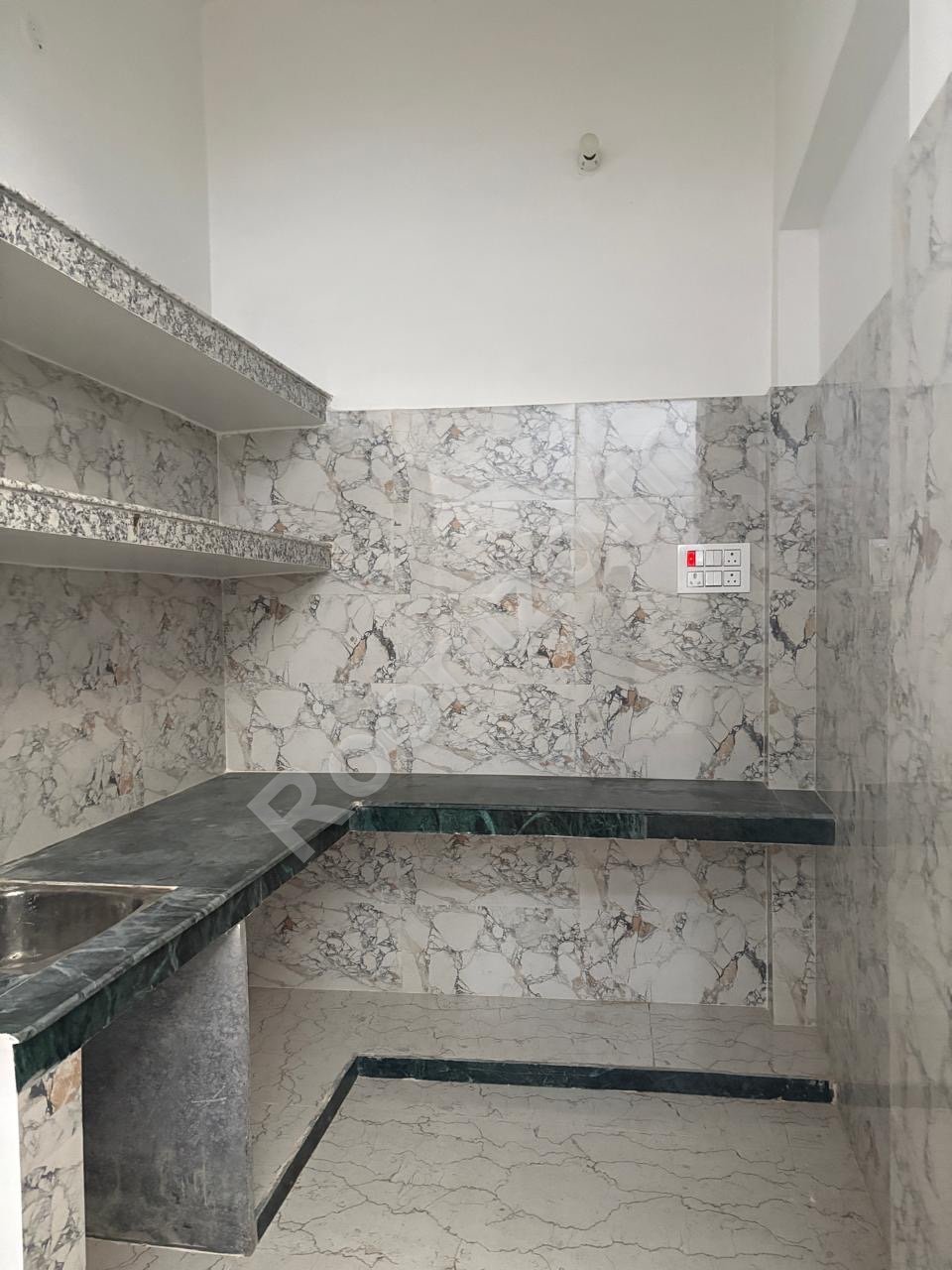Flat For Rent in Rae Bareli for rent on Roomzo — photo 2